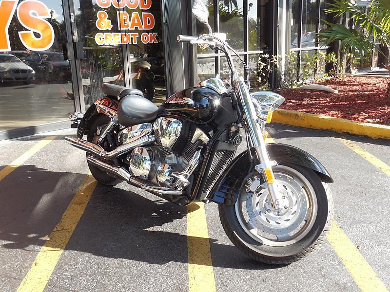 Honda VTX1300R