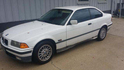BMW 318iS