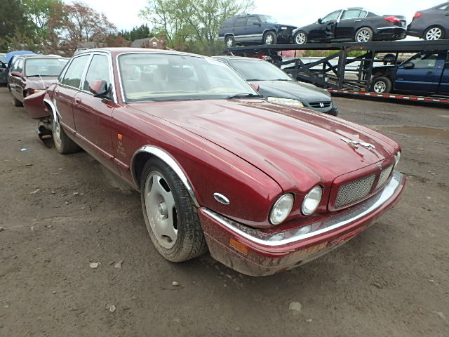 Jaguar XJR