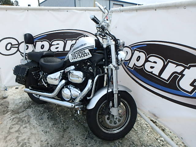 Suzuki VZ800K
