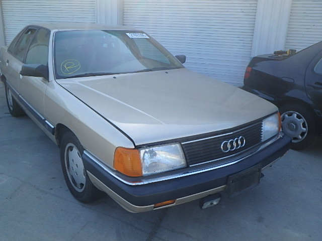 Audi 100