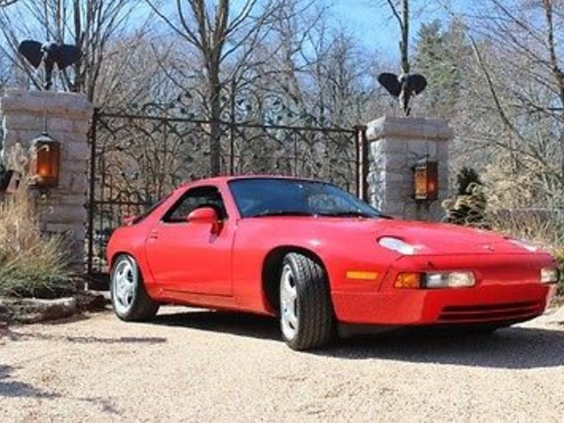 Porsche 928