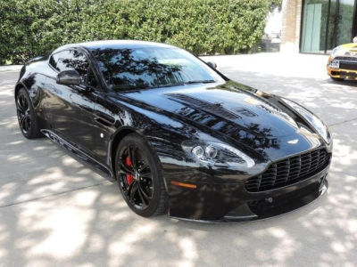 Aston Martin V12 Vantage