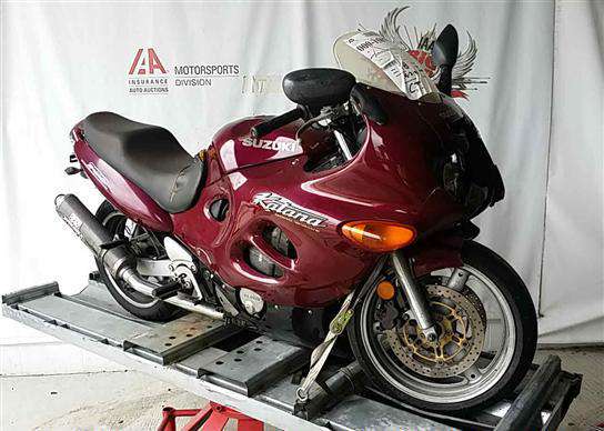 Suzuki GSX750F