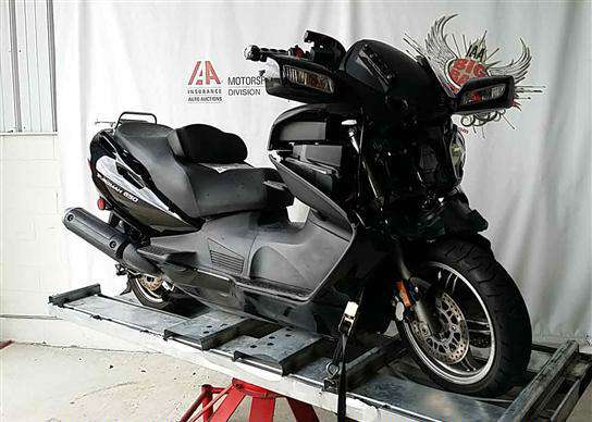 Suzuki AN650