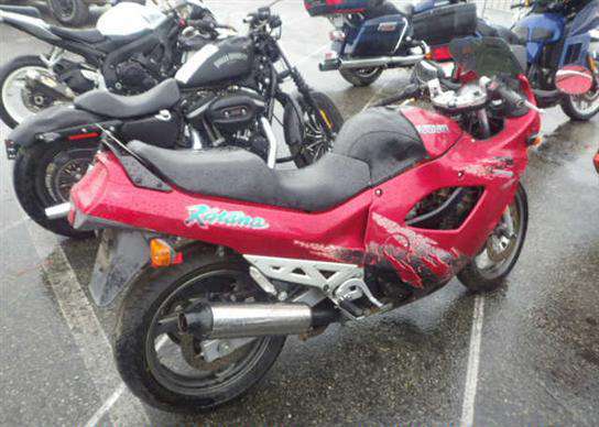 Suzuki GSX750F