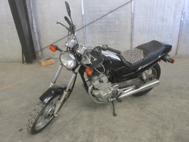 Honda CB250 (Nighthawk)