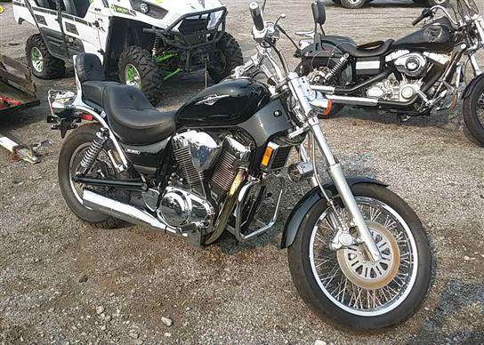 Suzuki VS1400