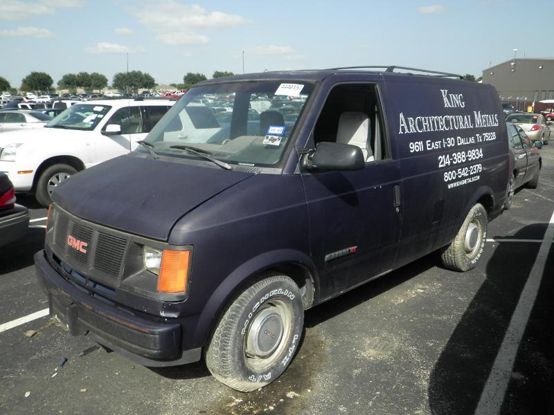 GMC Safari