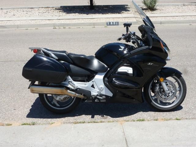 Honda ST1300A