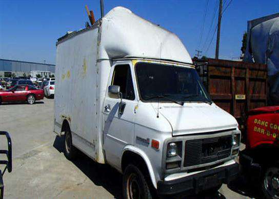 GMC Cutaway Van