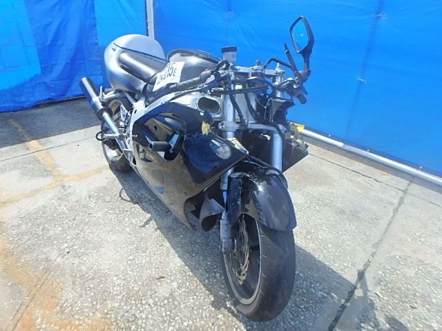 Suzuki GSX-R750