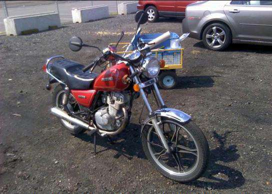 Suzuki GN125E