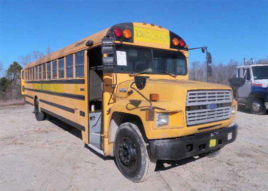 Ford B700