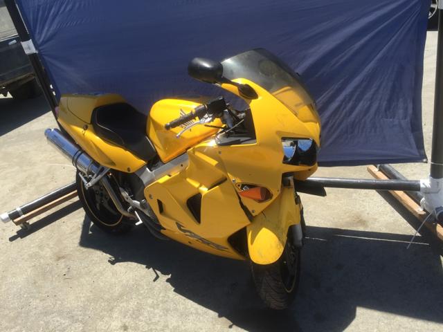 Honda VFR800Fi (INTERCEPTOR)