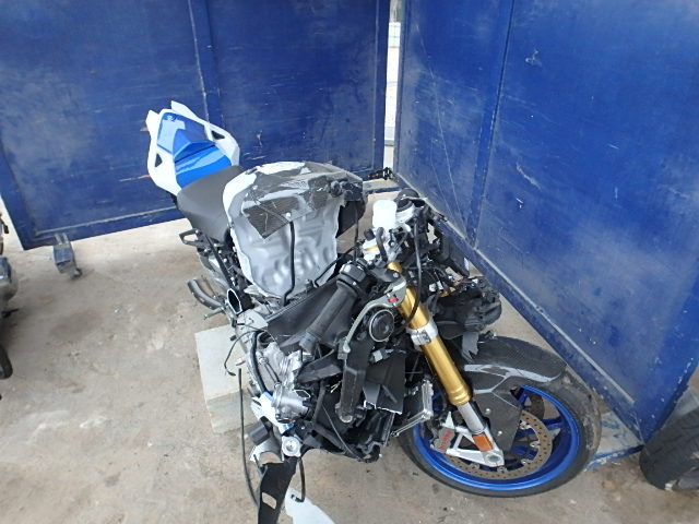 BMW HP4