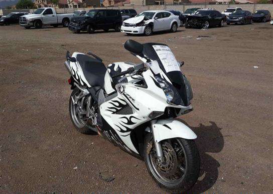Honda VFR800A (INTERCEPTOR)
