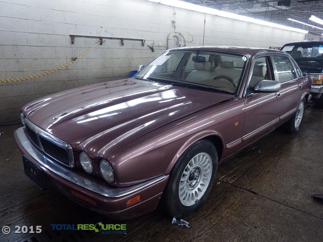 Jaguar XJ12