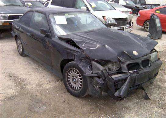 BMW 325iS