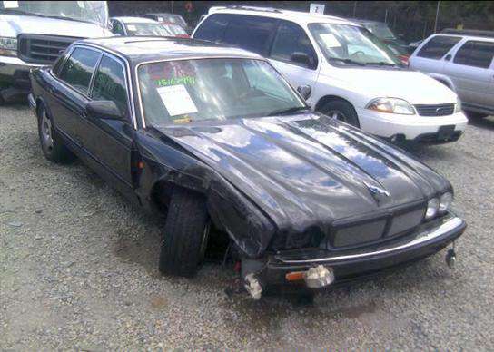Jaguar XJR
