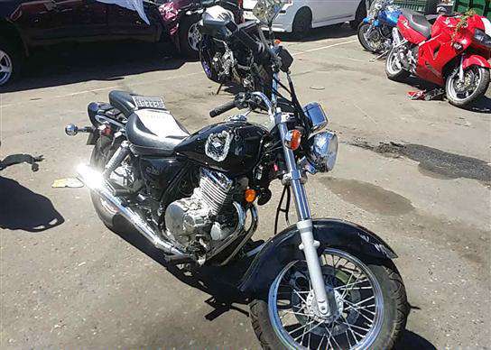 Suzuki GZ250