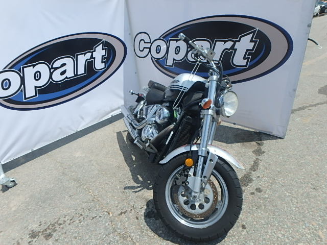 Suzuki VZ800K