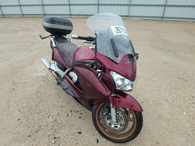 Honda ST1300A