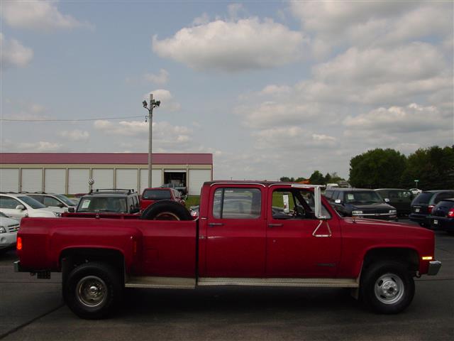 GMC V Conventional