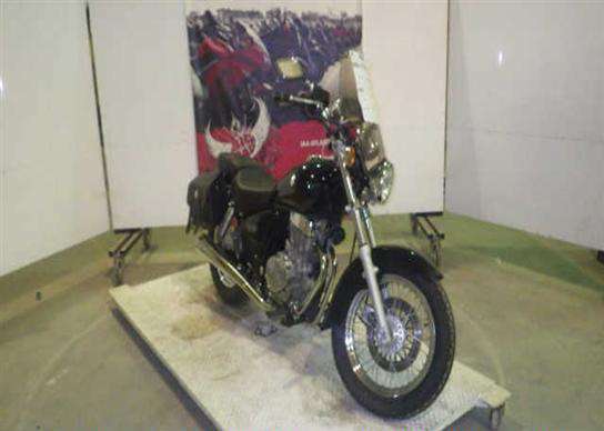 Suzuki GZ250