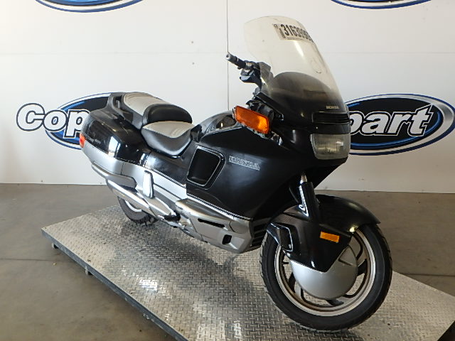 Honda PC800 (PACIFIC COAST)