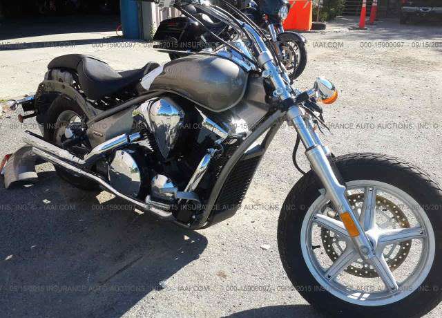 Honda VT1300 (Stateline)