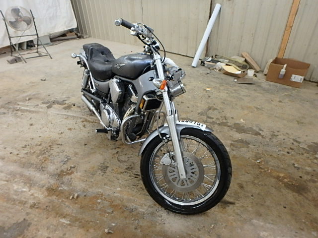 Suzuki VS1400