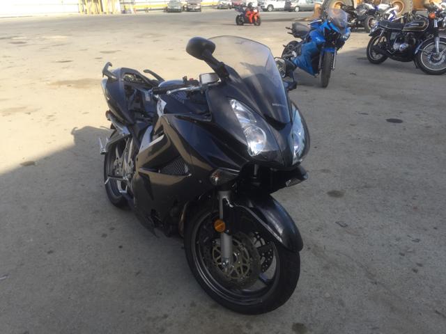 Honda VFR800 (INTERCEPTOR)