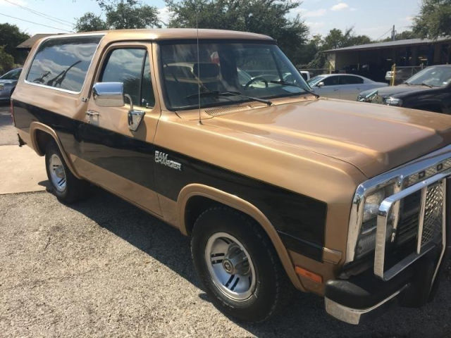 Dodge Ramcharger