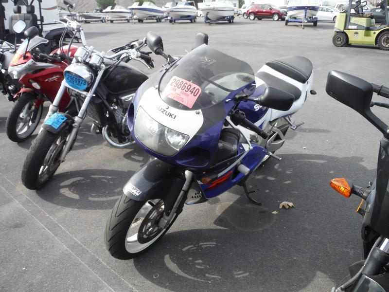 Suzuki GSX-R750