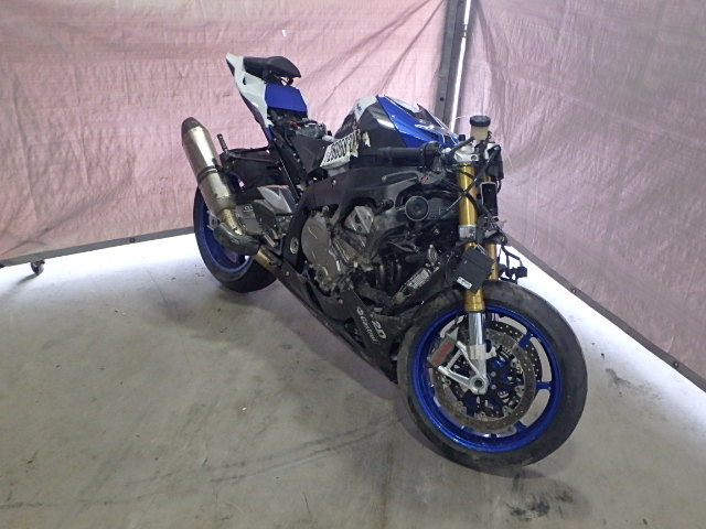 BMW HP4