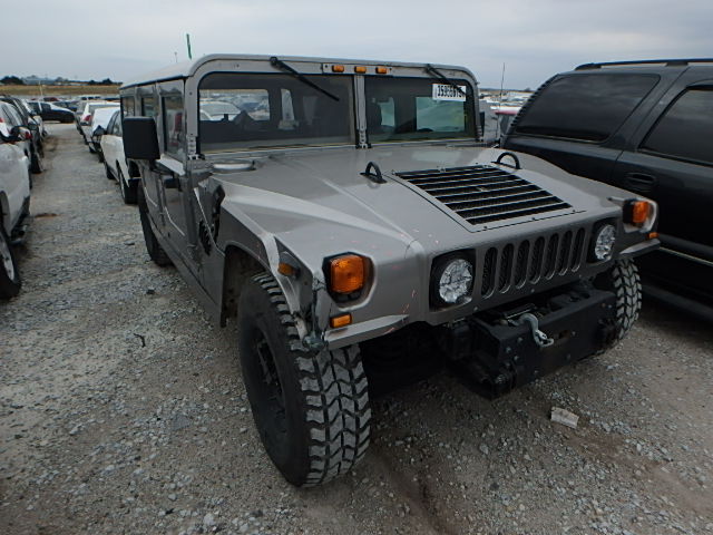 HUMMER H1