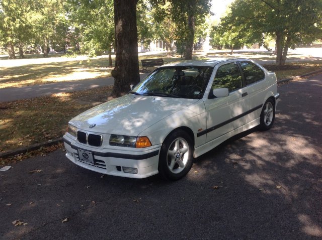 BMW 318ti