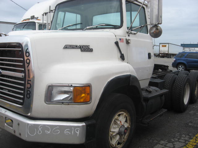 Ford LA9000