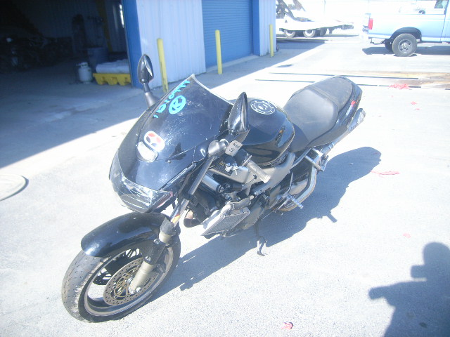 Honda VTR1000F (SUPERHAWK)