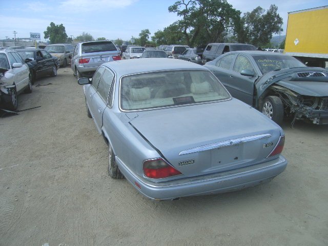 Jaguar XJ12