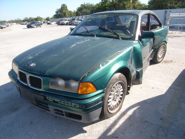 BMW 325iS