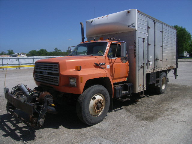 Ford F-800