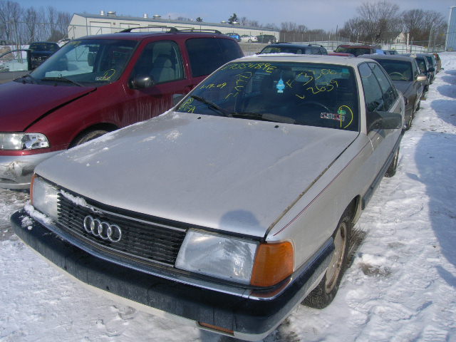 Audi 100