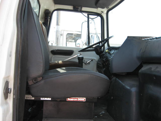 Ford LA9000