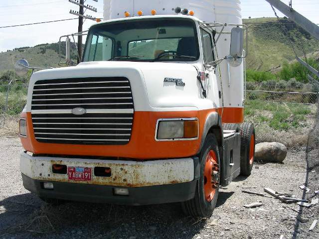 Ford LA9000