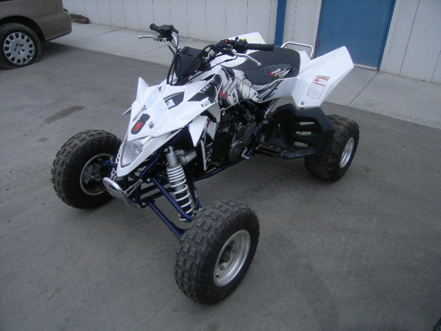 Suzuki LT-R450
