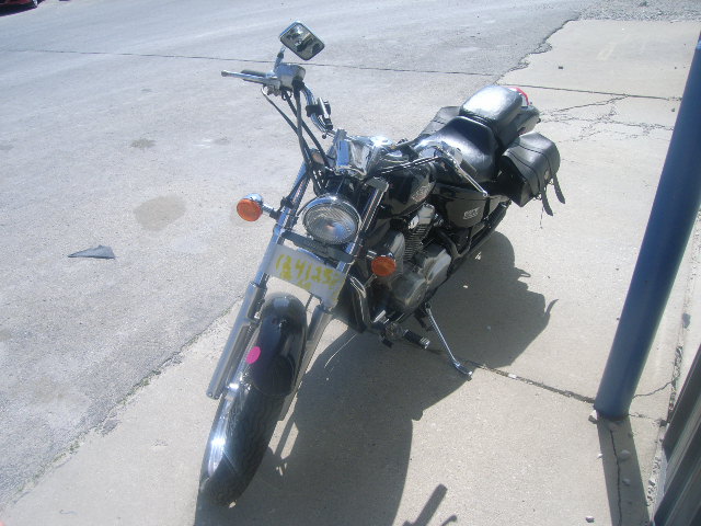 Honda VT600C (SHADOW VLX)