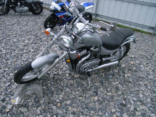 Suzuki VS800