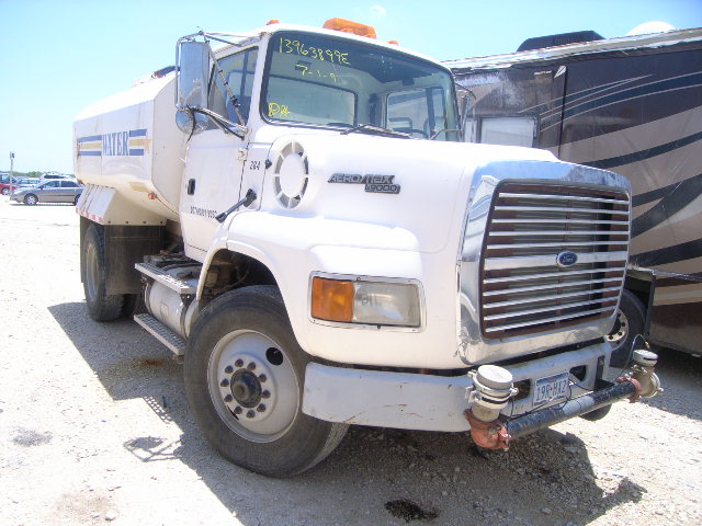 Ford LA9000